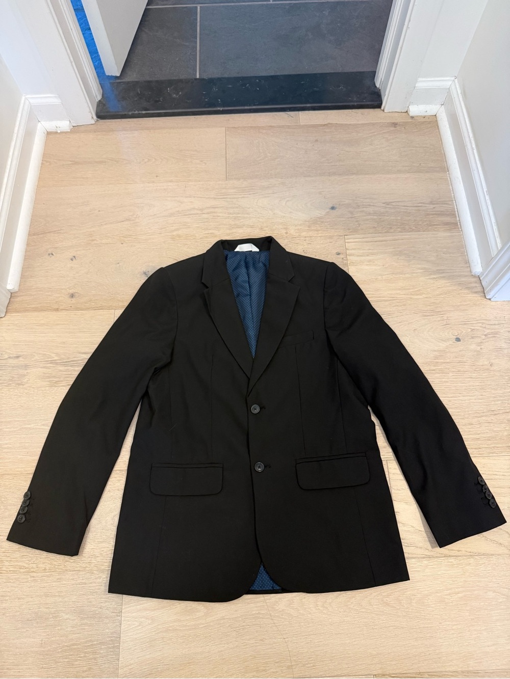 Boy’s Cat & Jack Black Two-Button Blazer Size 14